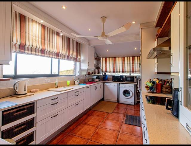 3 BEDROOM HOUSE FOR SALE IN MONTCLAIR